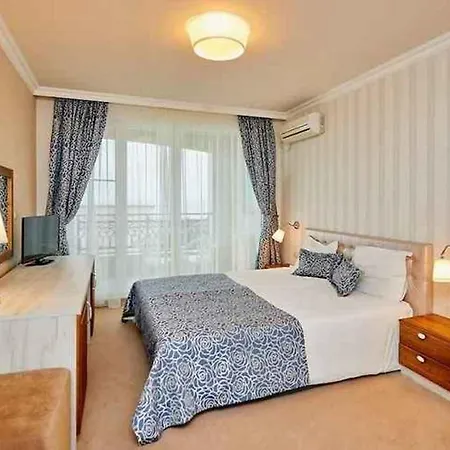 Hotel Penelope Palace 3*